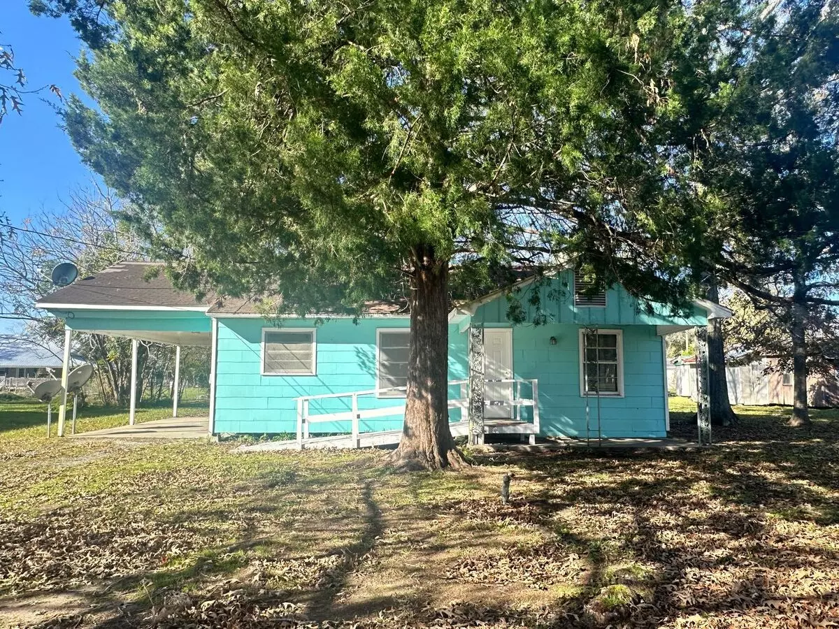 Cozy 2/1 Available House for rent in Kinder, LA