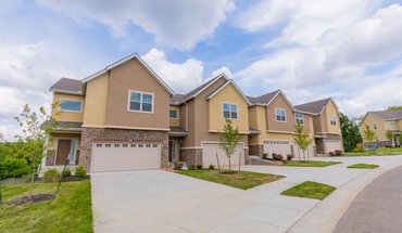 Prairie Creek Apartments & Townhomes Apartment for rent in Lenexa, KS