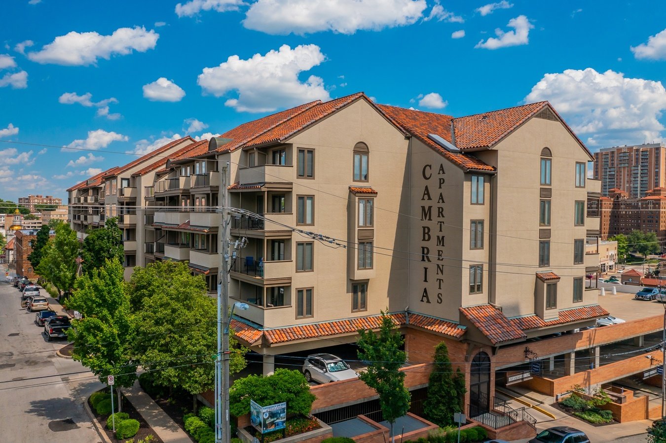 Featured photo of a Sky on Main sister apartment community