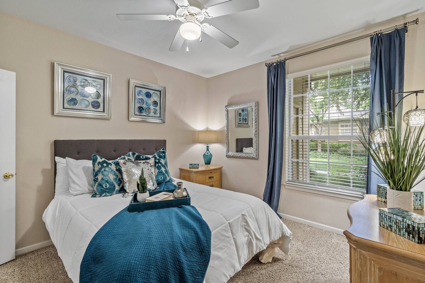 Crowne Chase Apartment Homes Overland Park, KS Rentable