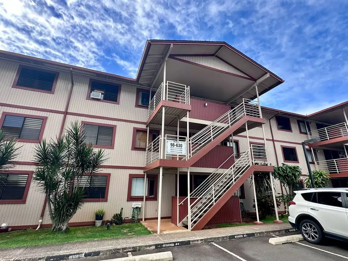 For Rent - [pearl Horizons] 98-630 Moanalua Loop #217 House for rent in Aiea, HI