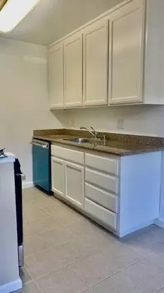Zandari Apartment for rent in Concord, CA