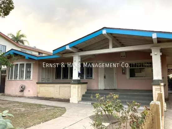 1551 Pine Ave Apartment for rent in Long Beach, CA