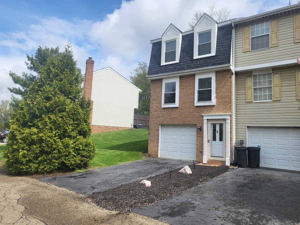 812 Lexington Dr Hopewell, PA Apartment for Rent Rentable