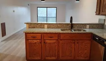 3 of 11 2041 Ottawa St Apartment for rent in Leavenworth, KS