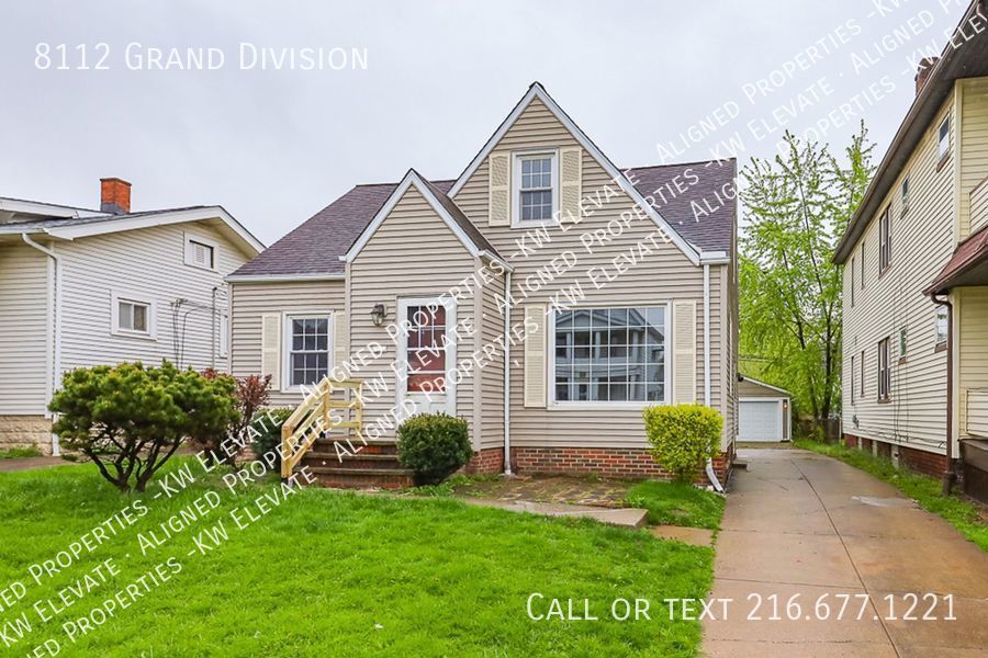 8112 Grand Division Garfield Heights, OH House for Rent
