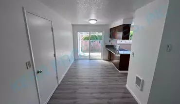 4 of 15 29 SE 134Th Pl Apartment for rent in Portland, OR