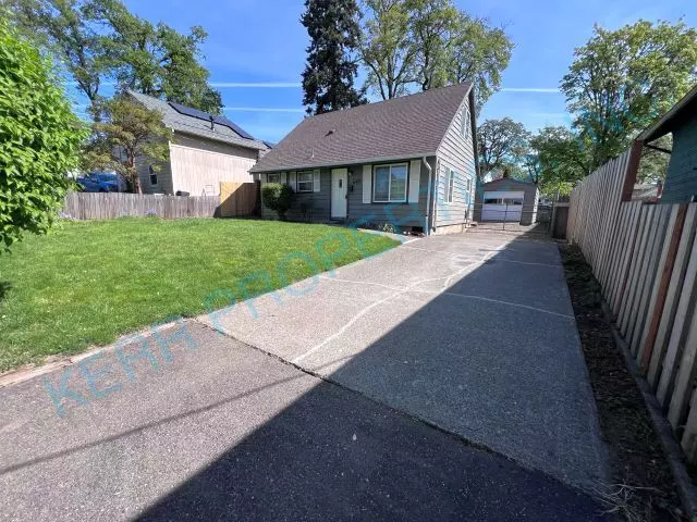 645 Columbia Ave House for rent in Gladstone, OR
