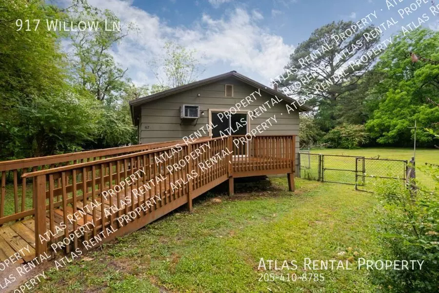 917 Willow Ln House for rent in Adamsville, AL
