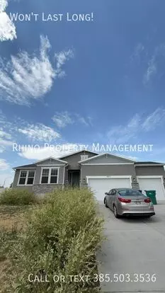 927 N Wahlen Way Apartment for rent in Harrisville, UT