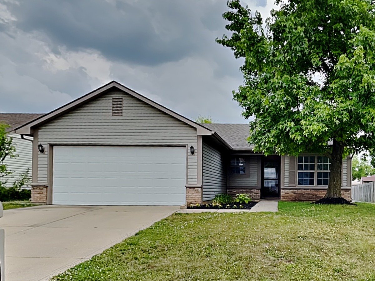 5342 Rolling River Ct Indianapolis, IN House for Rent