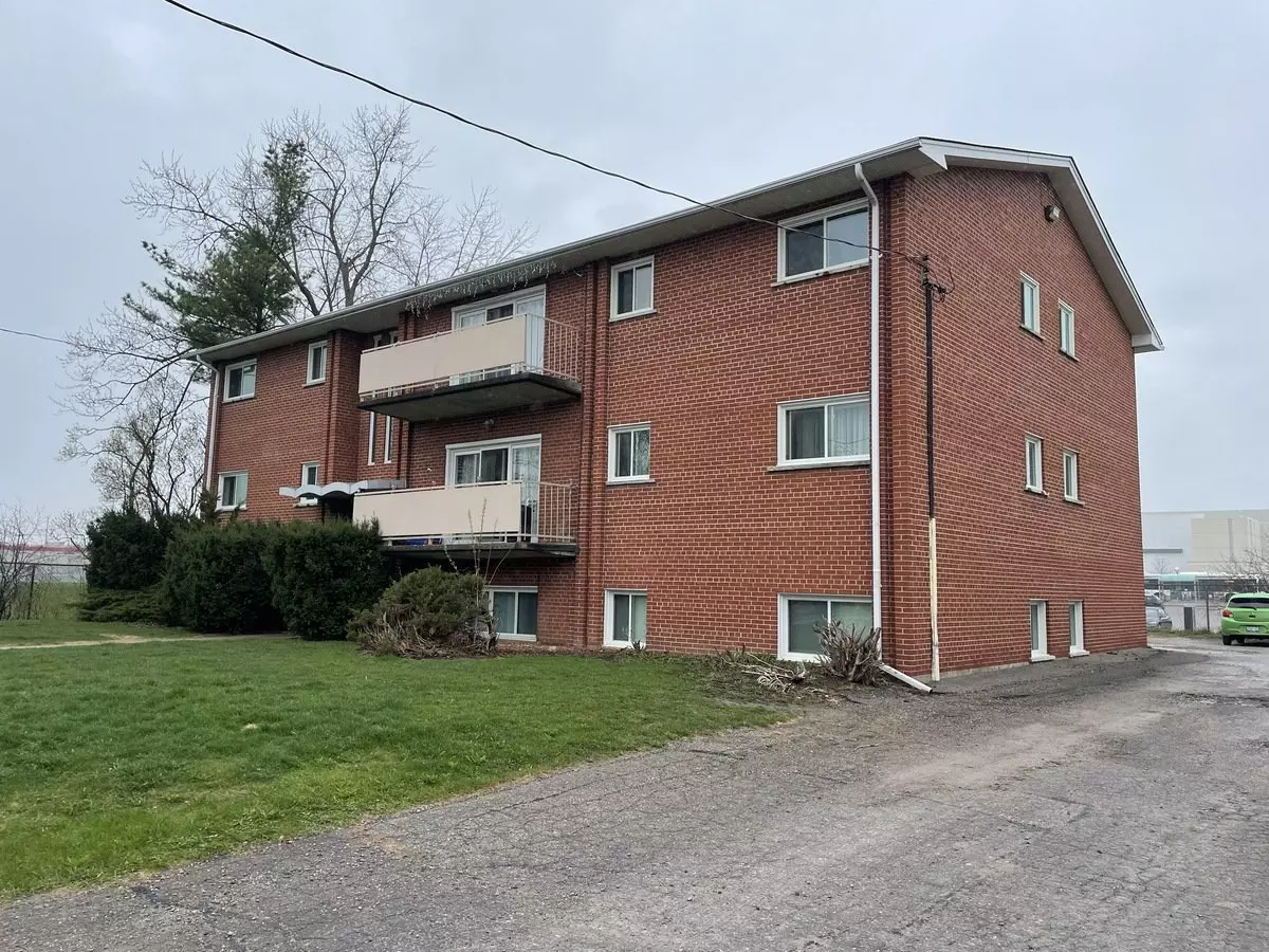 172 Westmount St Apartment for rent in Oshawa, ON