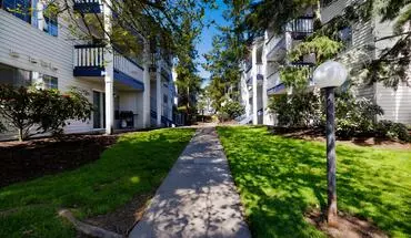 2 of 33 Garden Pointe Apartment for rent in Seattle, WA