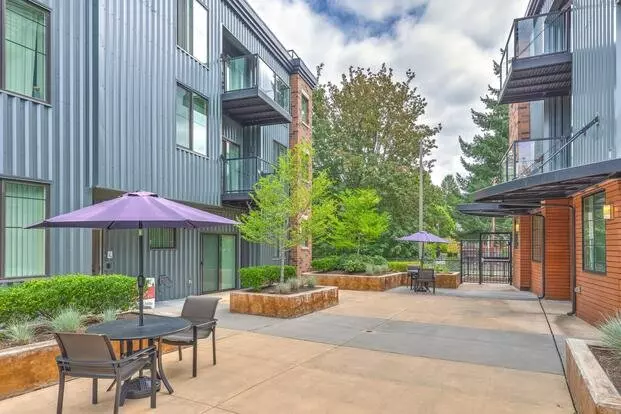 Redmond Square Apartment for rent in Redmond, WA