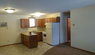 5827 Laverne Cir Apartment for rent in Baxter, MN