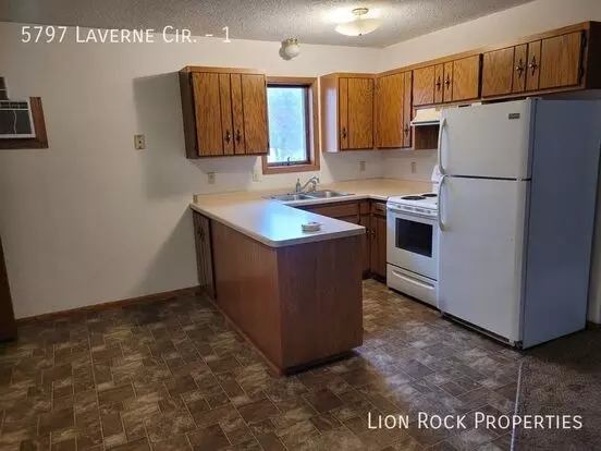 5797 Laverne Cir Apartment for rent in Baxter, MN