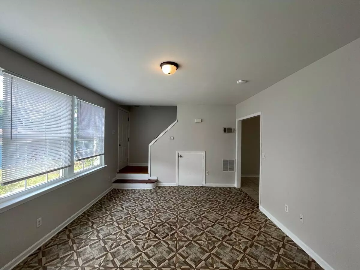 833 North Ave Apartment for rent in Macon, GA