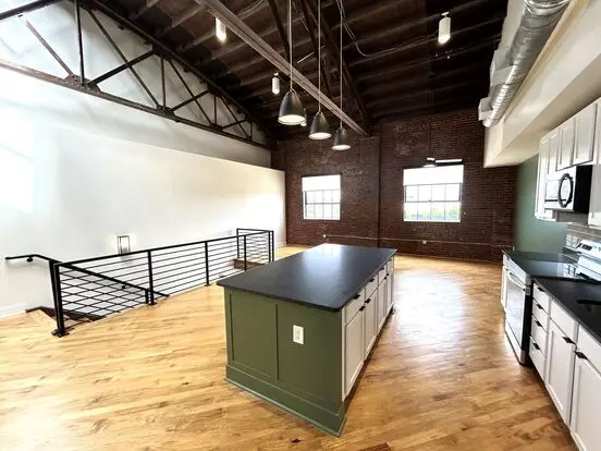 805 Martin Luther King Jr Blvd Apartment for rent in Macon, GA