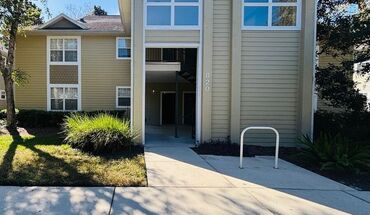 820 NW 19th Ave Apartment for rent in Gainesville, FL