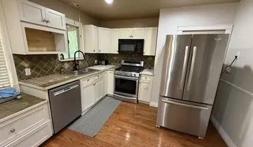 3 of 12 2535 Alderview St House for rent in Abbotsford, BC