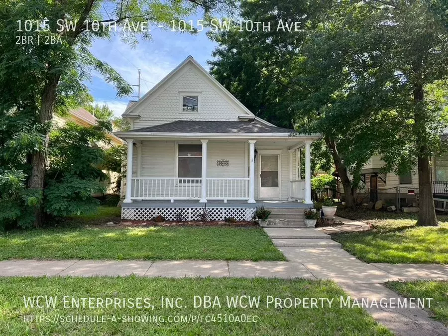 1015 SW 10th Ave Apartment for rent in Topeka, KS