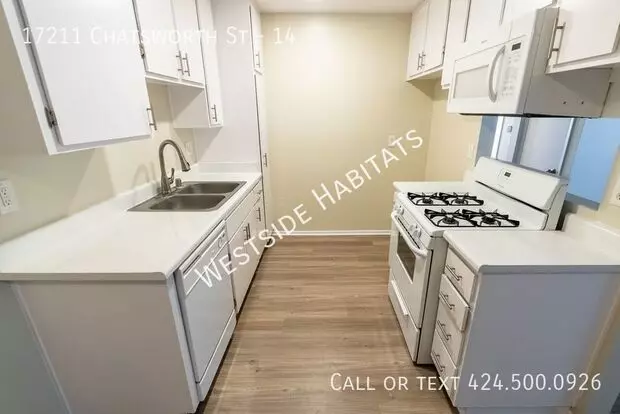 17211 Chatsworth St Apartment for rent in Granada Hills, CA