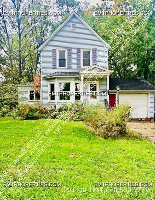 1119 E River St House for rent in Elyria, OH