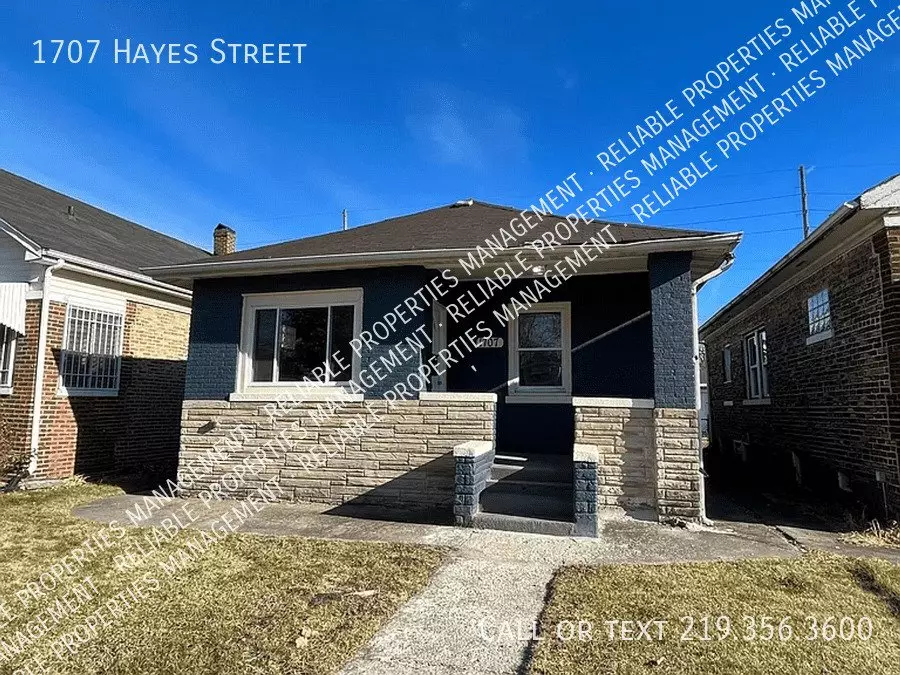 1707 Hayes St House for rent in Gary, IN