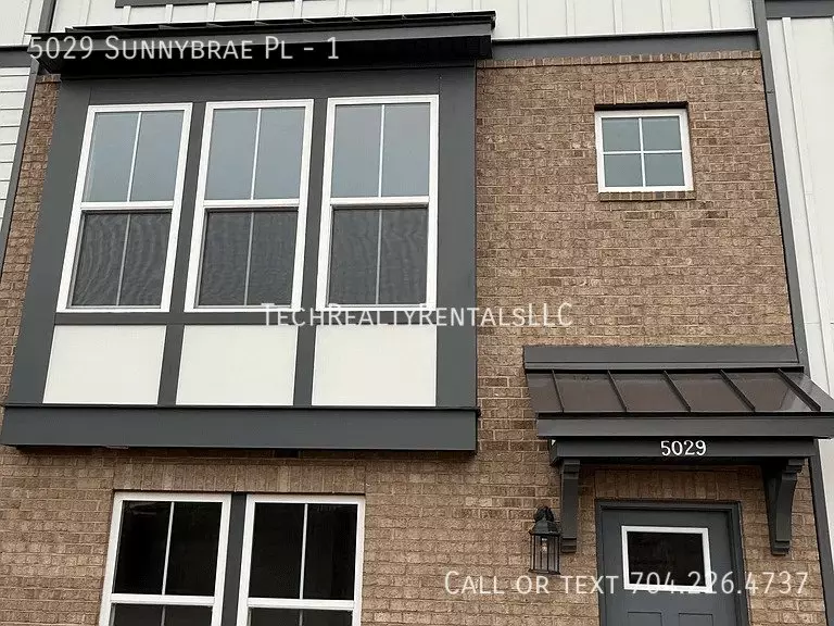 5029 Sunnybrae Pl House for rent in Charlotte, NC