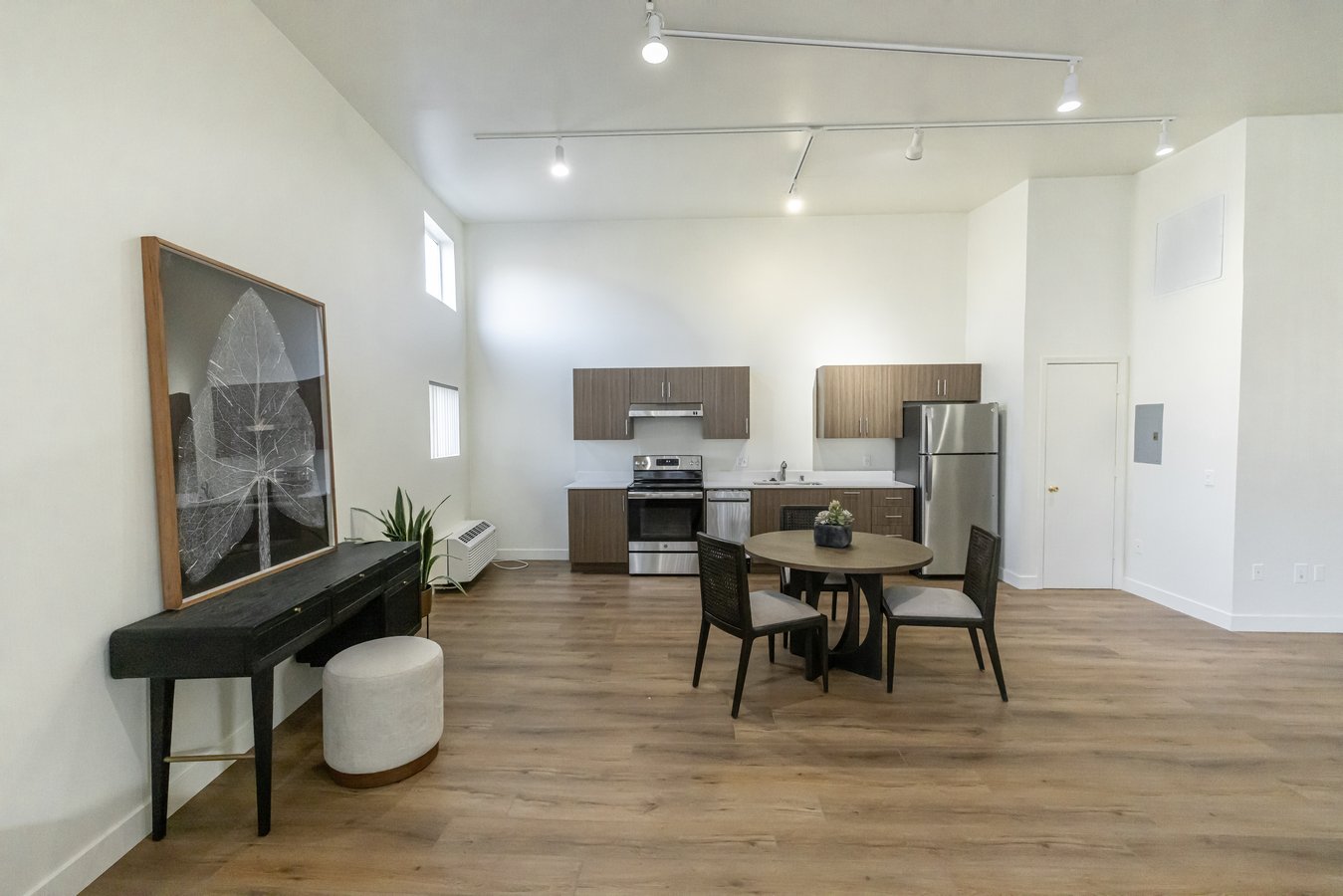 Visual Reference: K Street Lofts Apartments 1614 K St Sacramento Ca