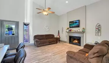 2 of 51 Discover Unmatched Comfort And Convenience At Apple Creek Apartments In Altus, Ok! Apartment for rent in Altus, OK