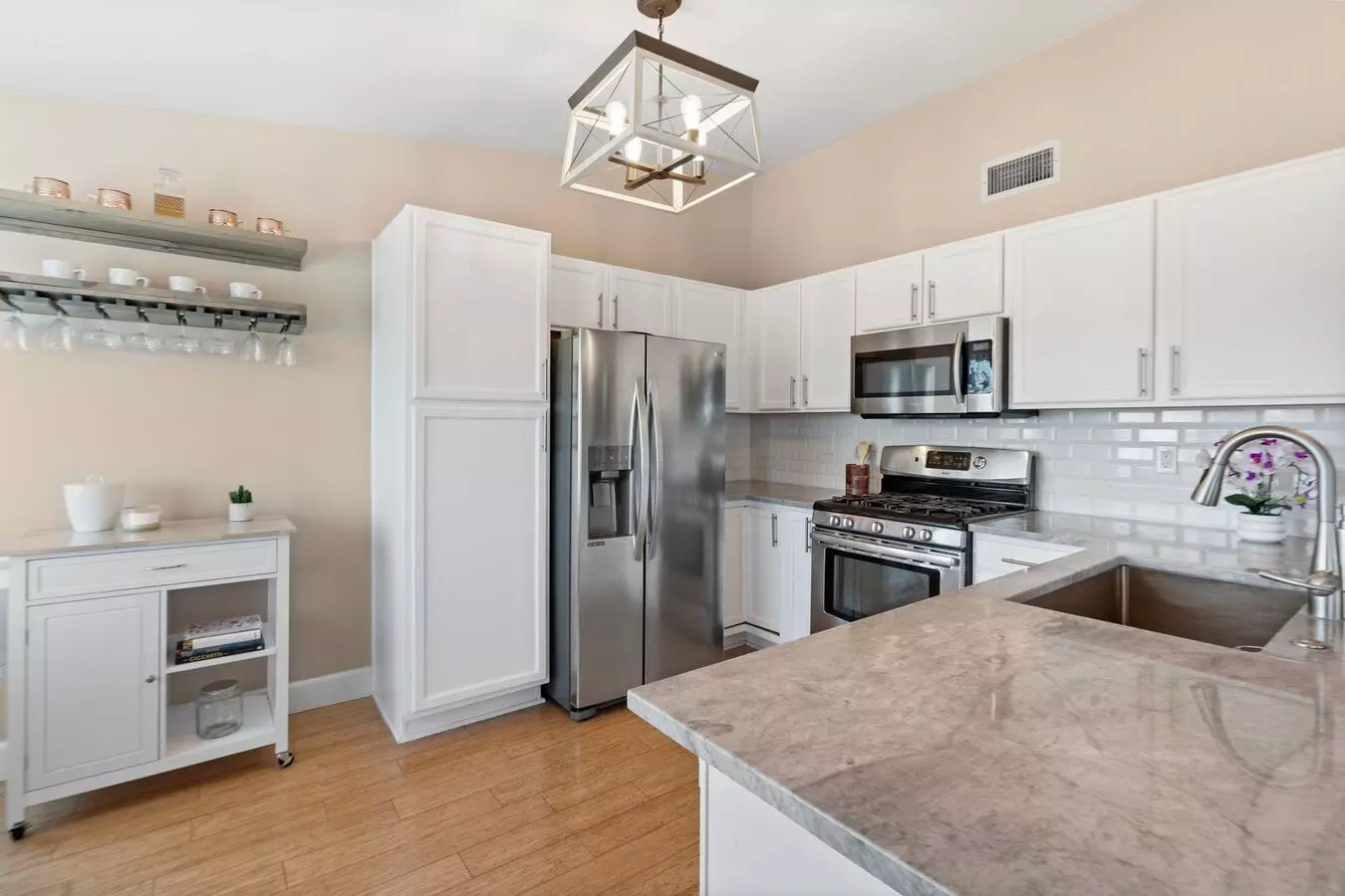 Best 2 Bed, 2 Bath Condo In Willow Ranch. House for rent in Littleton, CO