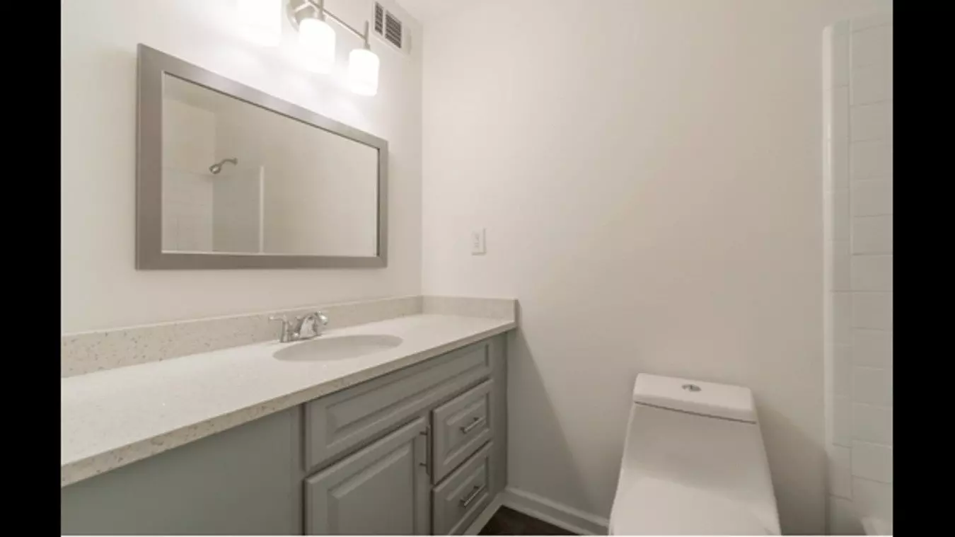 Jackson Brown Courts Apartment for rent in Stone Mountain, GA