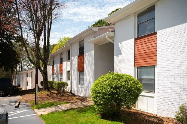 Jackson Brown Courts Apartment for rent in Stone Mountain, GA Jackson Brown Courts Apartment for rent in Stone Mountain, GA