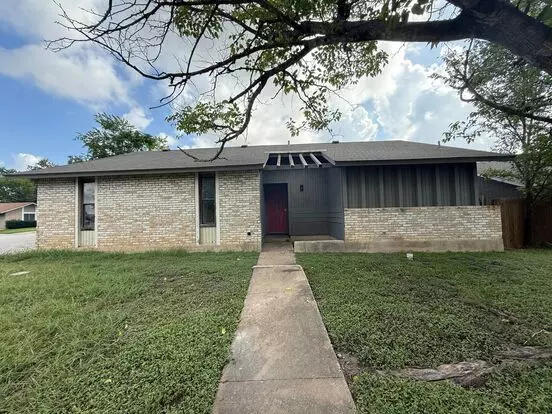 For Rent: 6800 Bryonwood Dr – Cozy Apartment for rent in Austin, TX