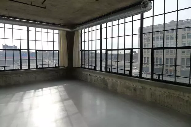 41 Burroughs Apartment for rent in Detroit, MI