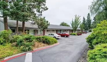 5 of 32 Fairway Village Apartment for rent in Gladstone, OR