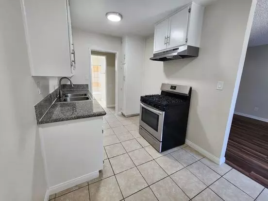 4357/4361 Elm Ave Apartment for rent in Long Beach, CA