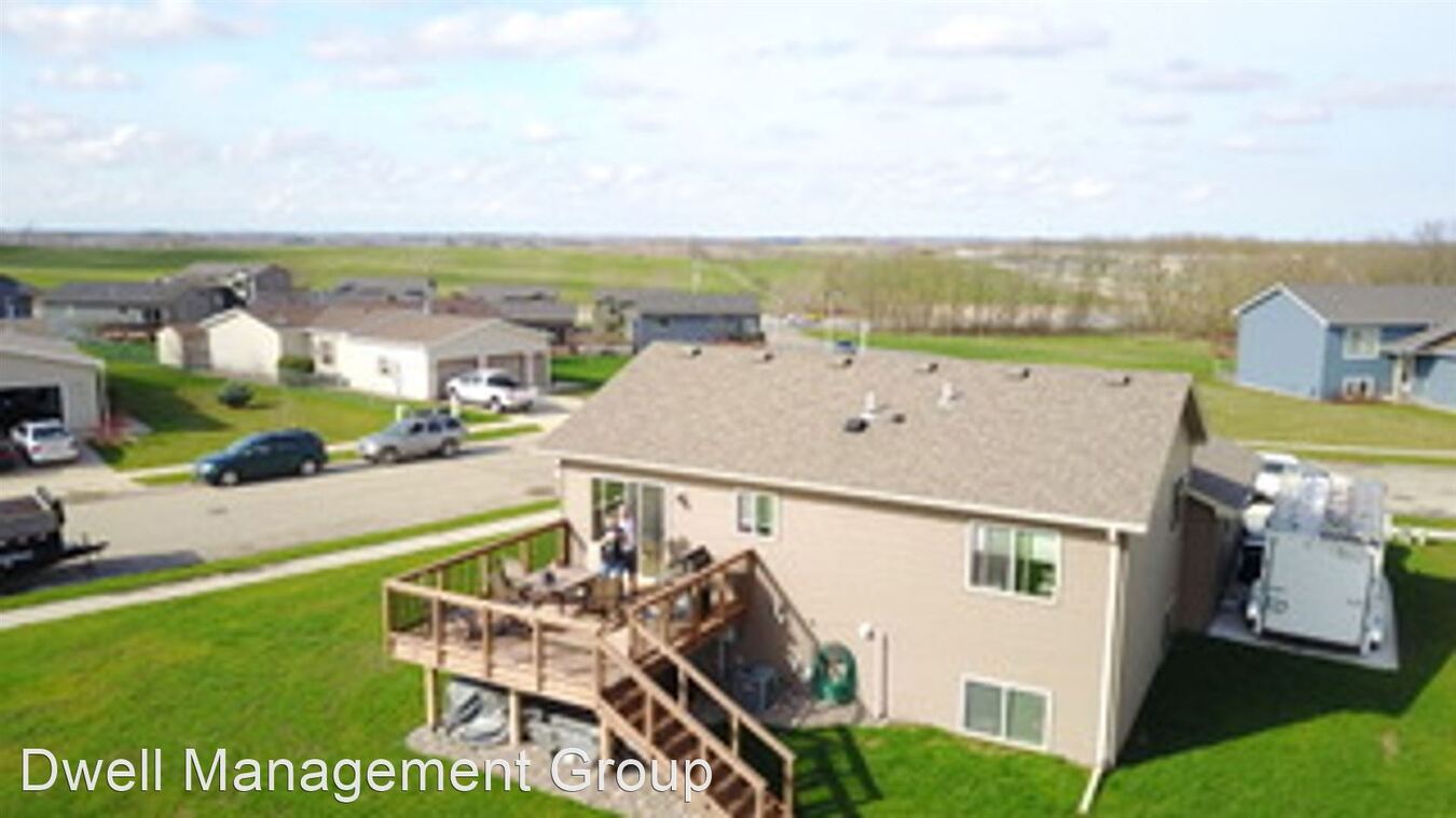 3870 Mcintosh Dr NW Rochester, MN House for Rent Rentable