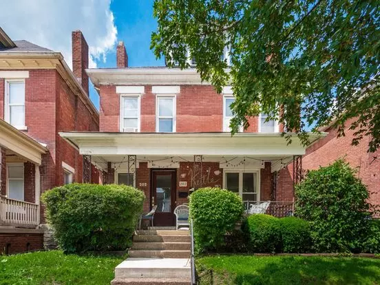 202-202 1/2 W. 8th Avenue Apartment for rent in Columbus, OH