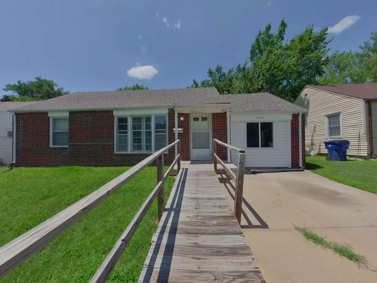 1557 N Broadview House for rent in Wichtia, KS