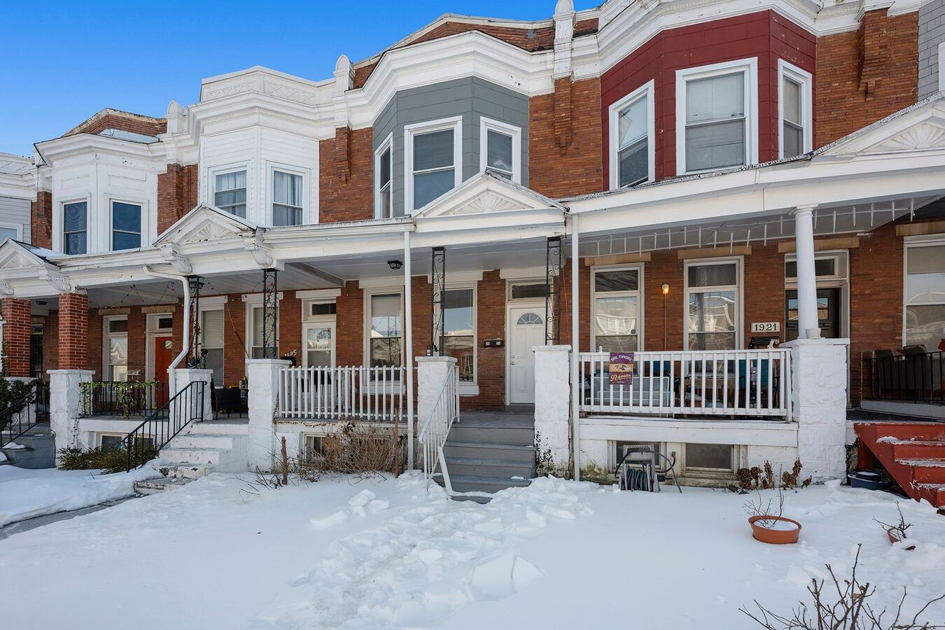 Charming 3-bedroom With High Ceilings & Modern... Apartments Baltimore, MD