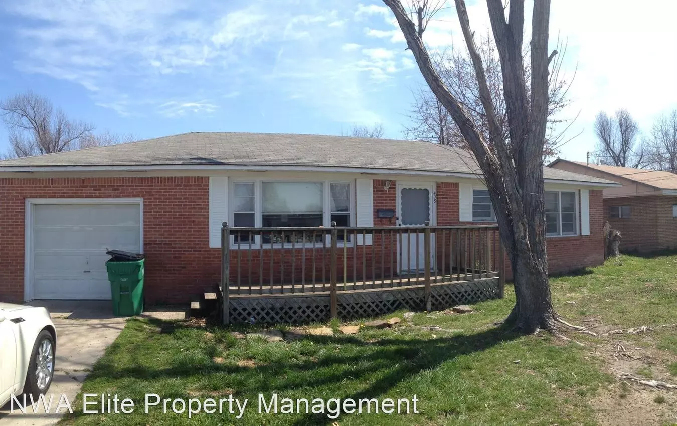 419 N West End House for rent in Springdale, AR