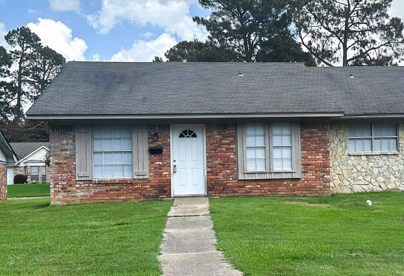 2400 Brookridge - Unit 13 Apartment for rent in Texarkana, AR