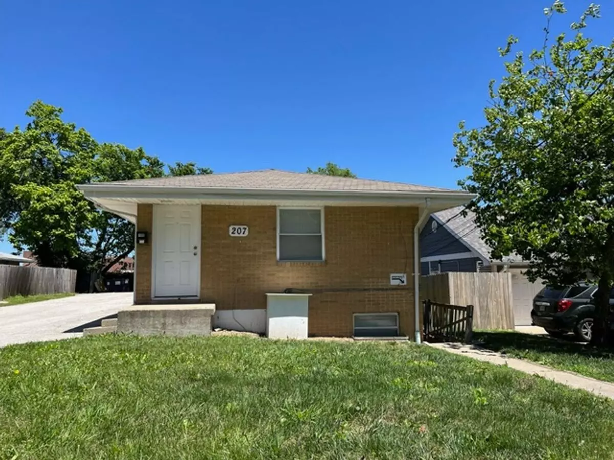 207 Highview Apartment for rent in Columbia, MO
