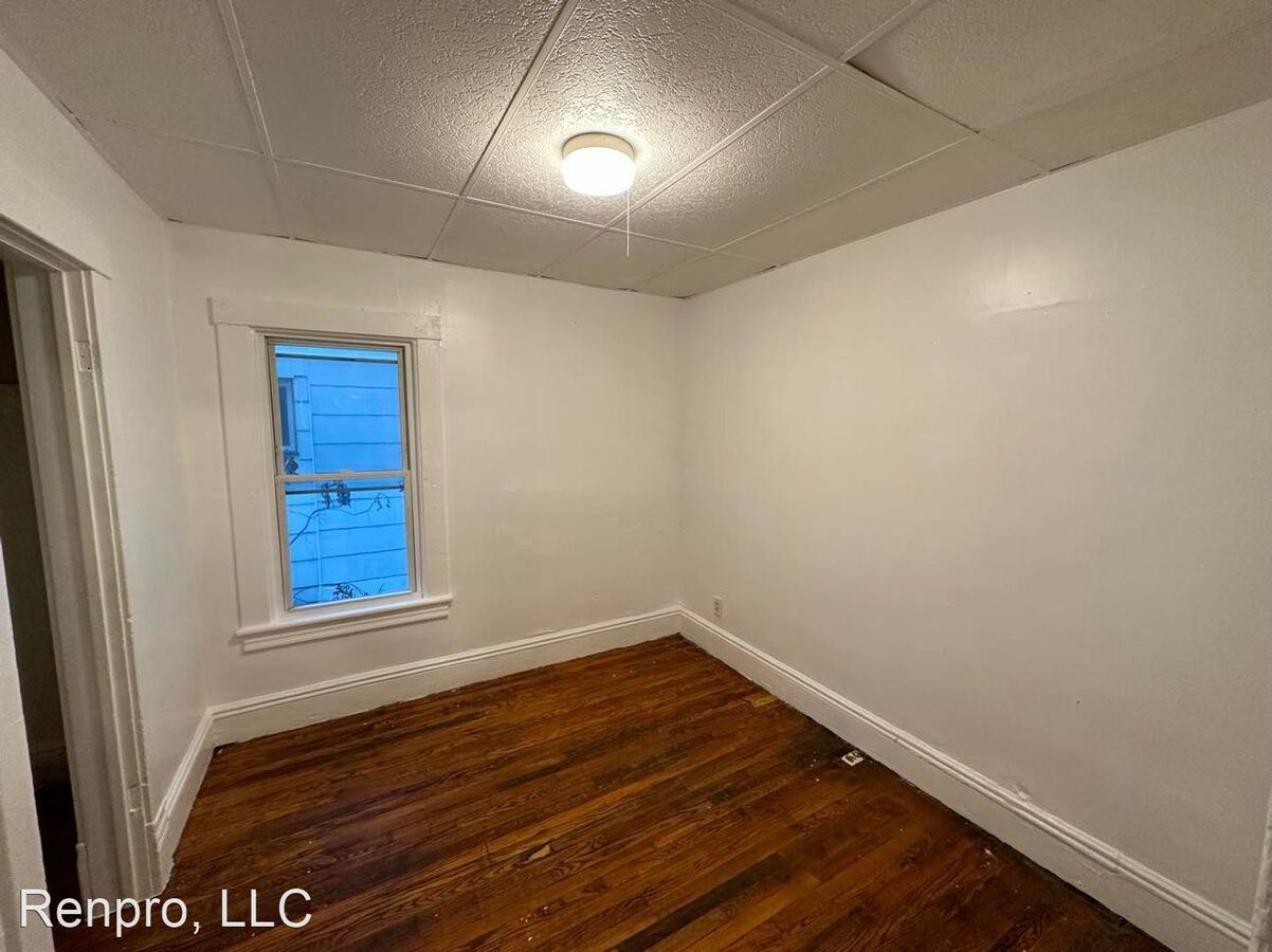 450452 Lake View Park Rochester, NY Apartment for Rent