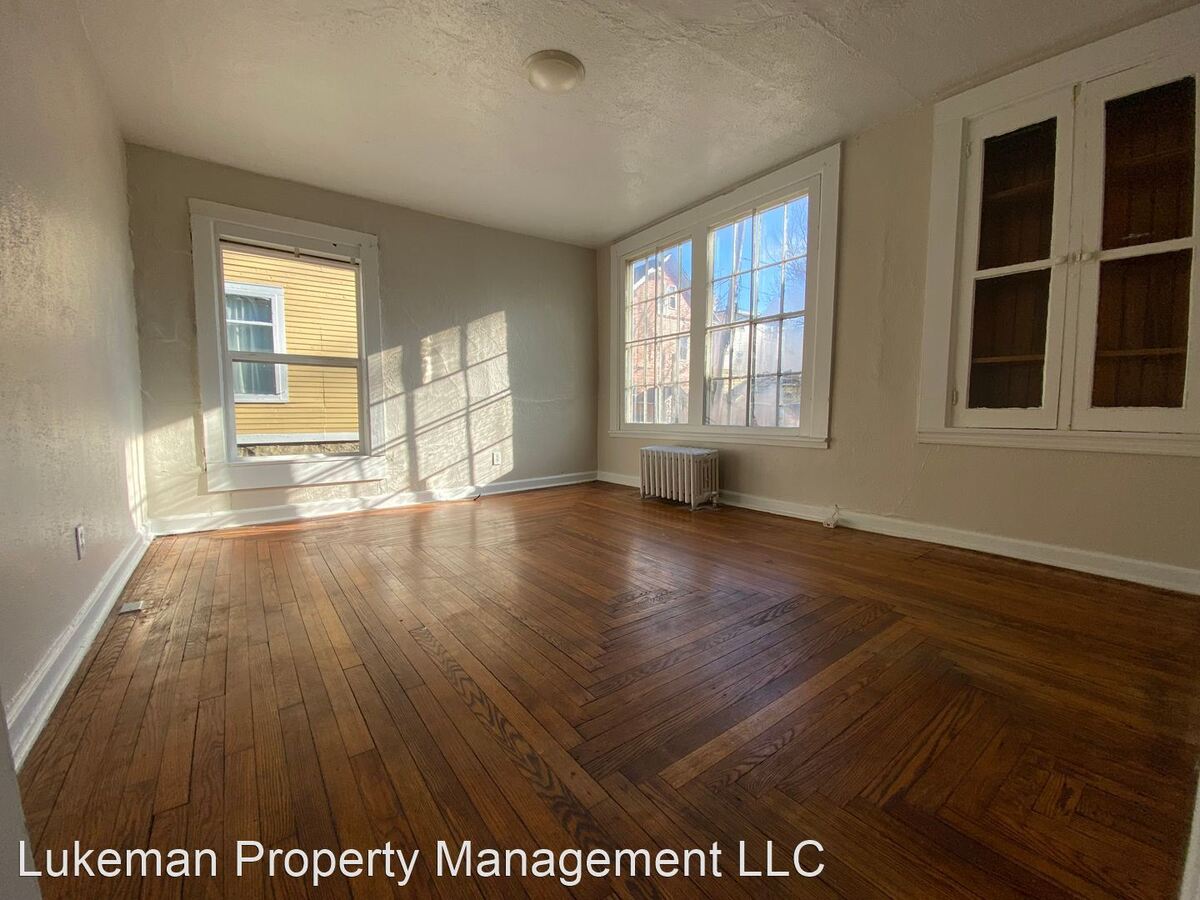 415417 Oak St Kalamazoo, MI Apartment for Rent Rentable