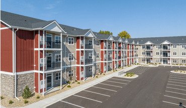 Songhill41- Rent Specials Apartment for rent in Rochester, MN