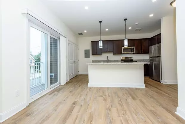 1040 Broadway - 303 Apartment for rent in Rensselaer, NY