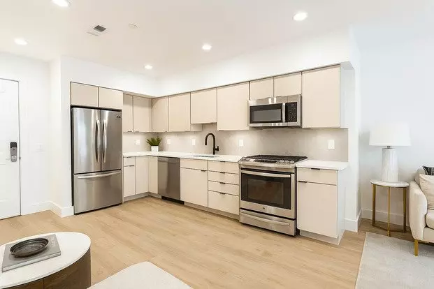 The Heywood Apartment for rent in Washington, DC The Heywood Apartment for rent in Washington, DC